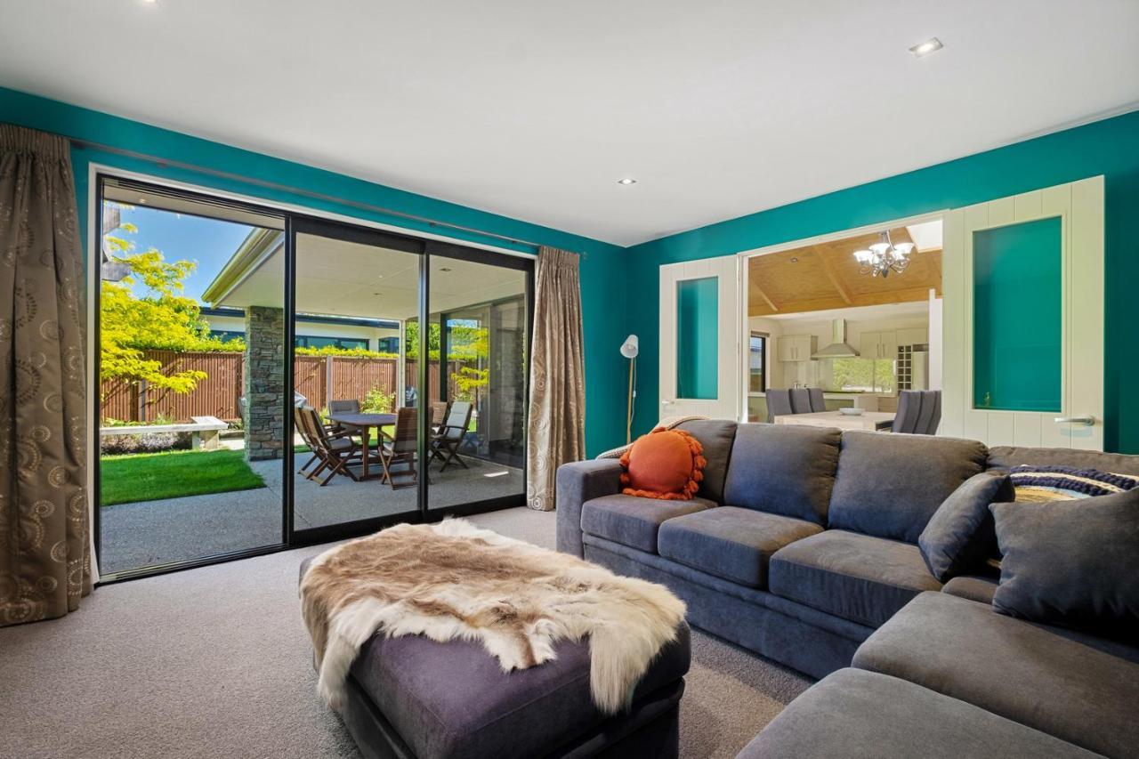 Roys Bay Lodge - Wanaka Holiday Home Ngoại thất bức ảnh