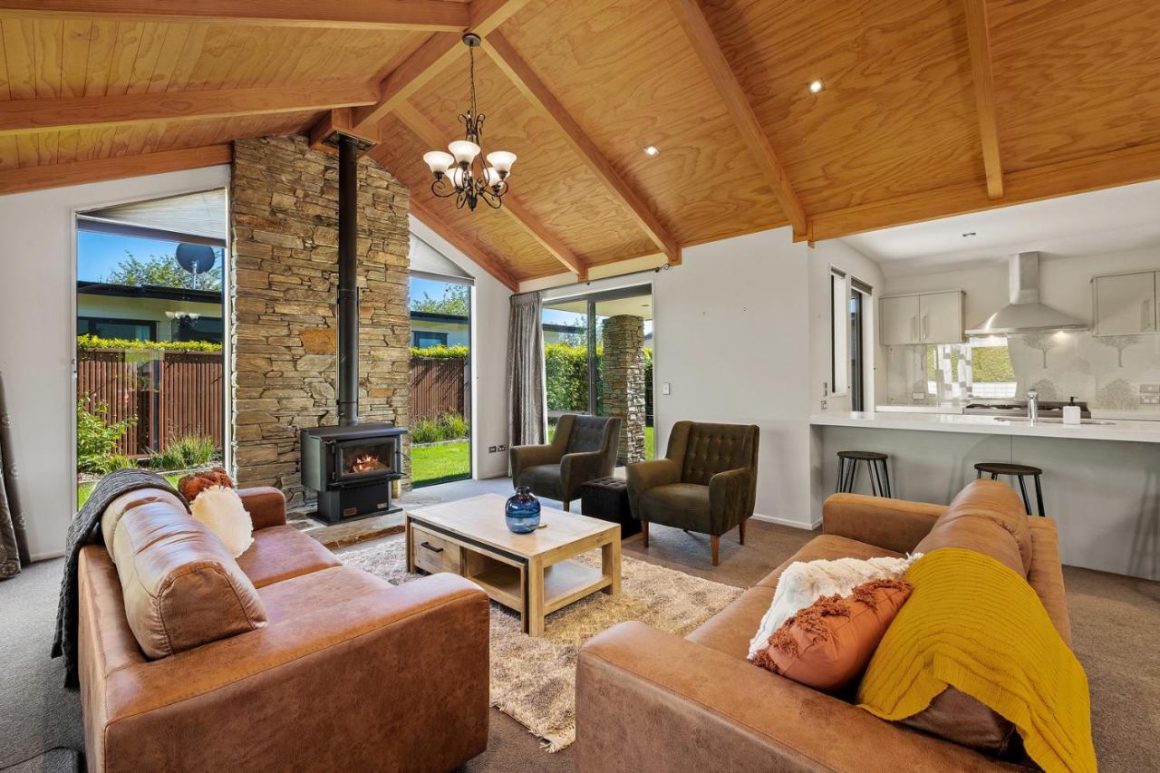 Roys Bay Lodge - Wanaka Holiday Home Ngoại thất bức ảnh