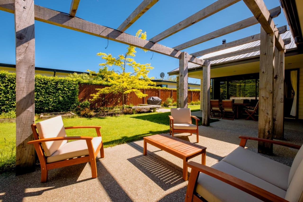 Roys Bay Lodge - Wanaka Holiday Home Ngoại thất bức ảnh